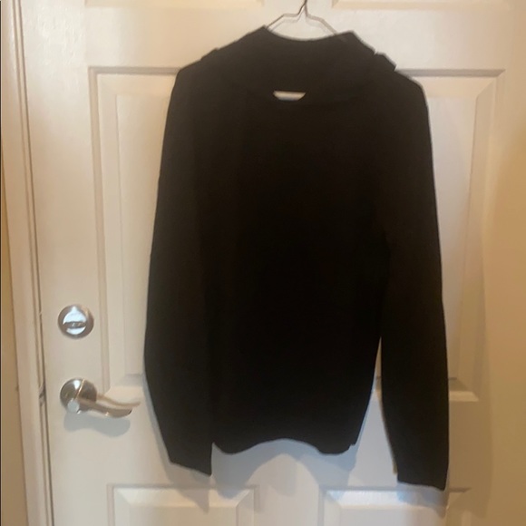 Lululemon black hooded sweater - Picture 1 of 4